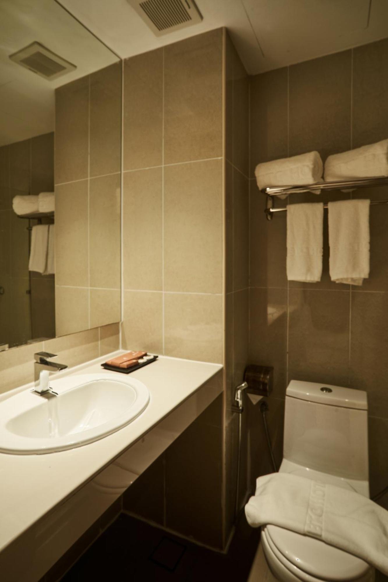 Btc Hotel Malacca Exterior foto